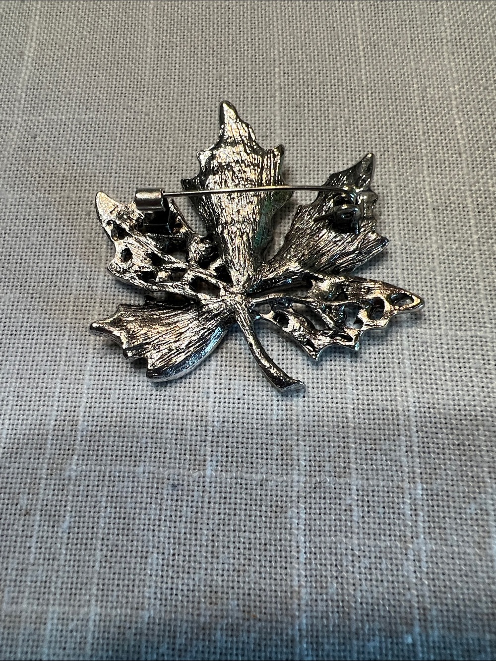 Green Enamel Maple Leaf Brooch with Rhinestones - Picture 5 of 6